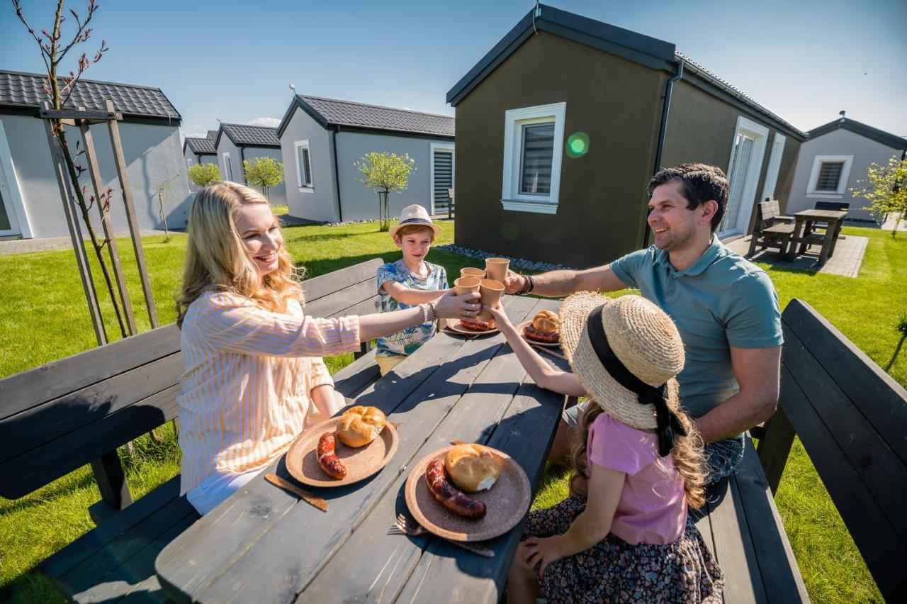 Scandi Village 자토르 외부 사진