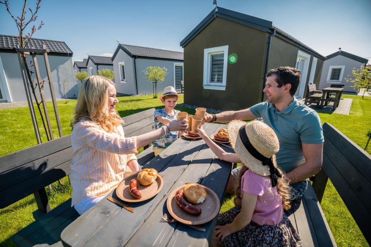 Scandi Village 자토르 외부 사진
