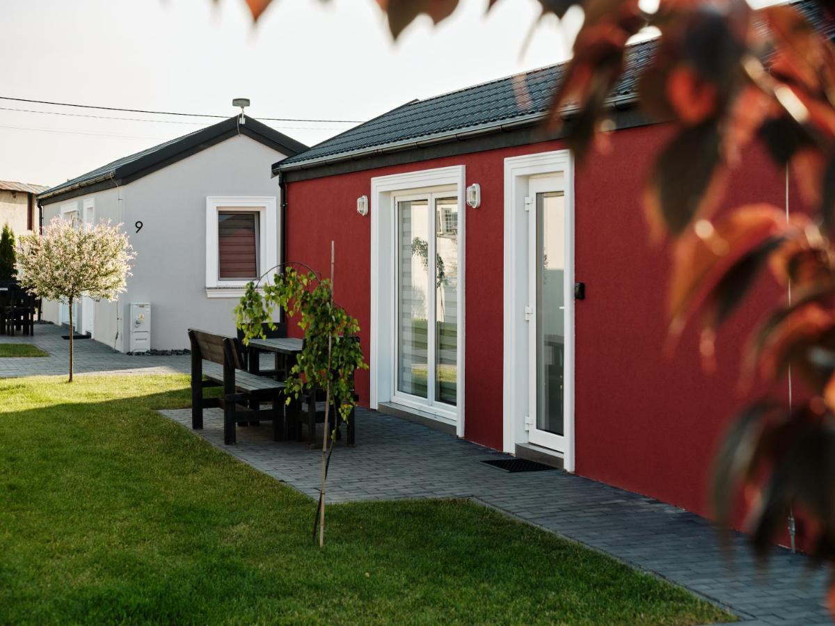 Scandi Village 자토르 외부 사진